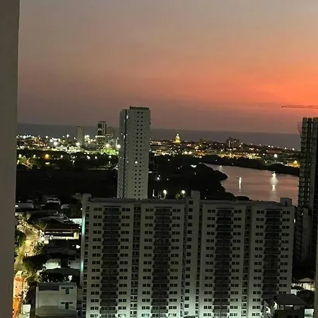 Paz Y En Apartamento Cartagena